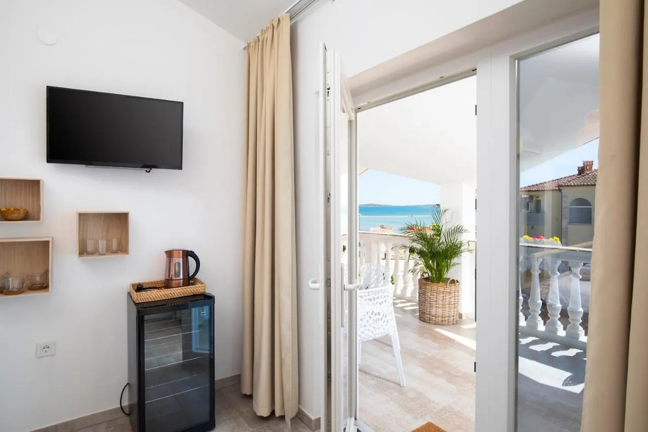 Apartments And Rooms Jakic Medulin
