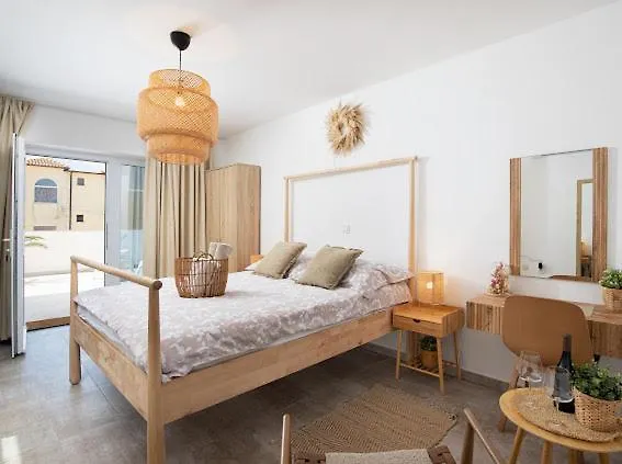 Guest house Apartments And Rooms Jakic