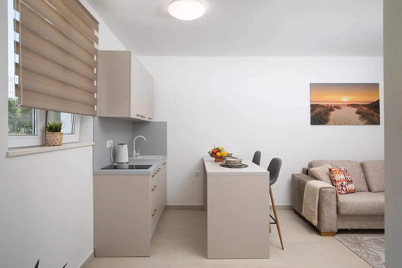 Apartments And Rooms Jakic Croatia