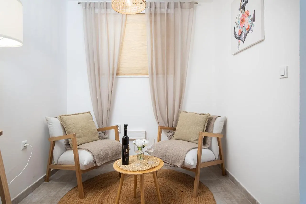 Guest house Apartments And Rooms Jakic